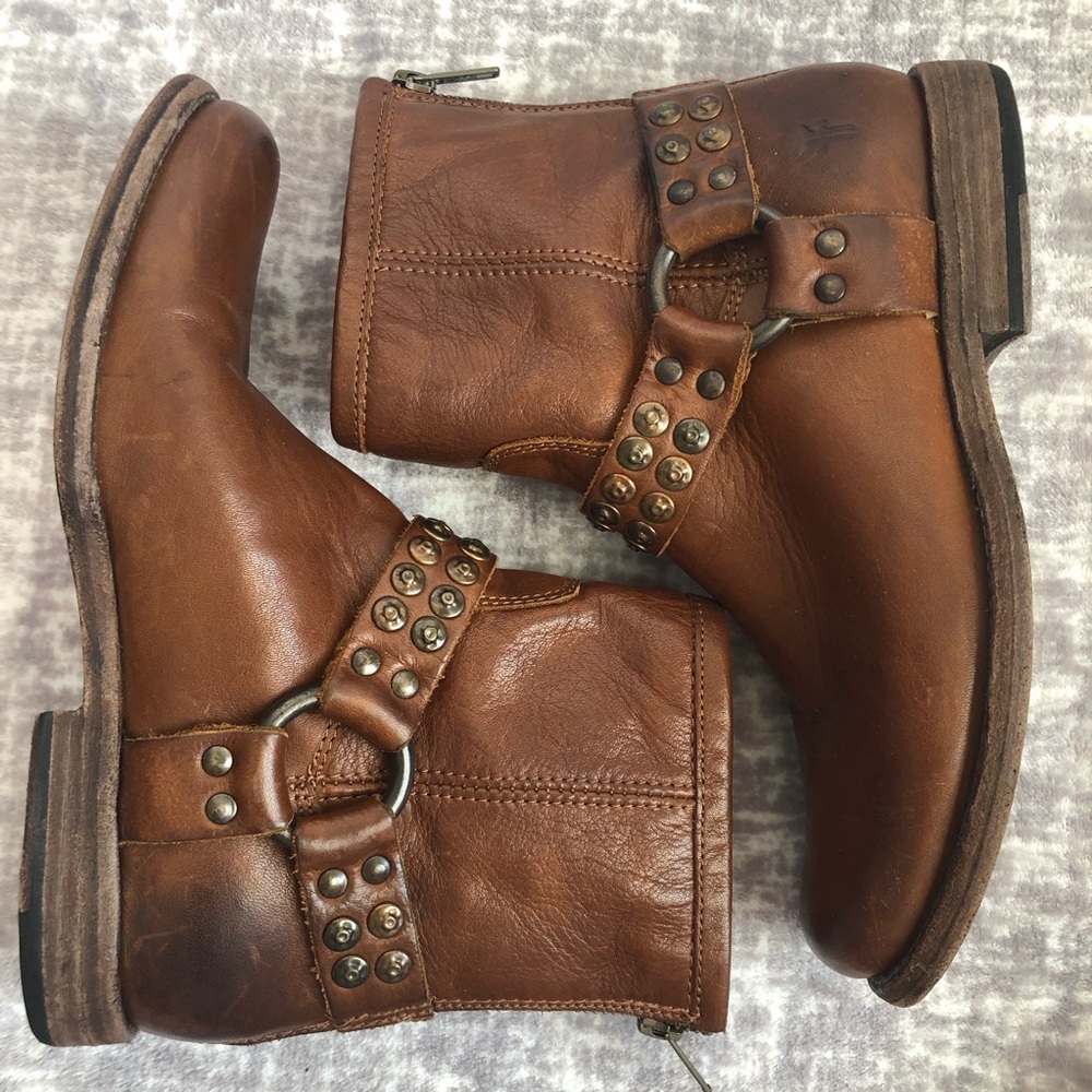 FRYE Phillip Studded Harness Boot Cognac Boots